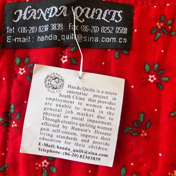 Beautiful handmade table runner 13x53 inches. Red, green & white. - Picture 4 of 8